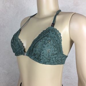 Victoria’s Secret bralette, front closure bra.